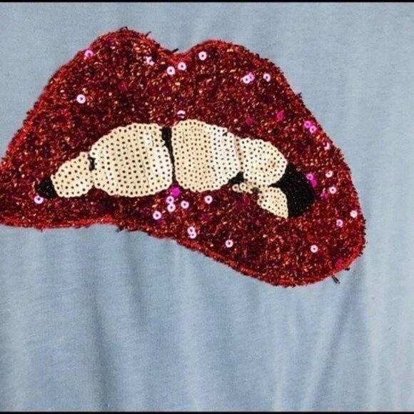 SHEIN baby blue Tee Shirt sequin bitten Lip 2XL BoxF - Picture 2 of 4
